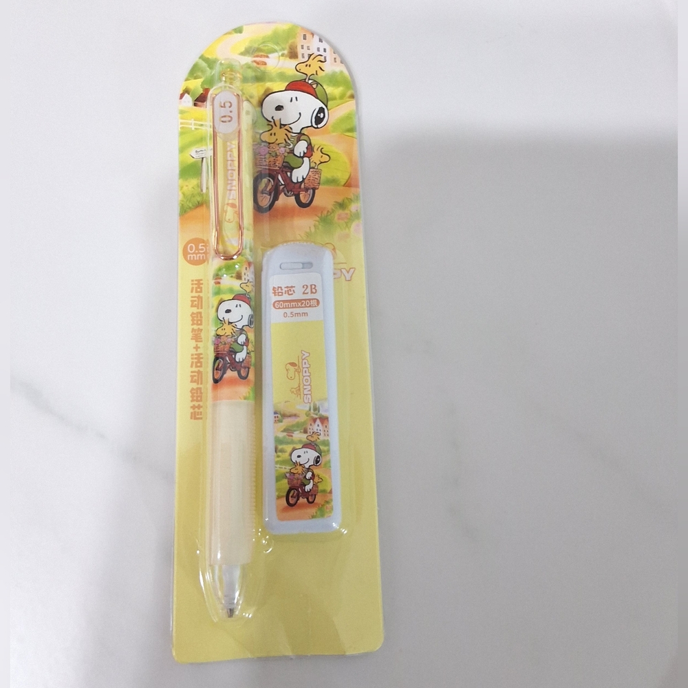 Snoopy Yellow Mechanical Pencil And Lead Refills, NEW, 0.5 MM